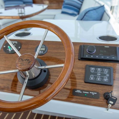 duffy-22-suncruiser-hardtop-teak-20
