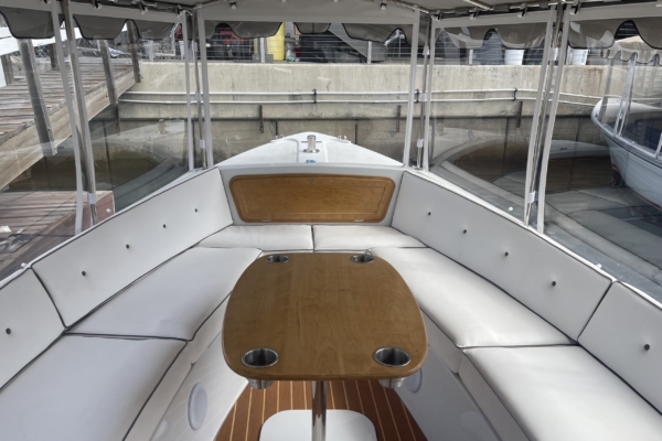2021 BI 22 - Front Interior Shot